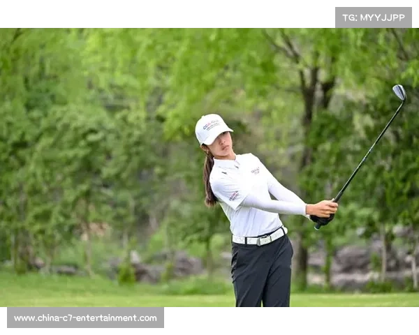 【高尔夫联赛·赛后·战报》霍旭冉、曹可获斐乐青少年赛“无界少年团”成团奖 【高尔夫联赛·赛后·战报》霍旭冉、曹可获斐乐青少年赛“无界少年团”成团奖