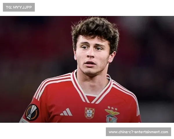 若昂·内维斯远射绝杀,巴黎1-0客胜朗斯登顶 若昂·内维斯远射绝杀,巴黎1-0客胜朗斯登顶